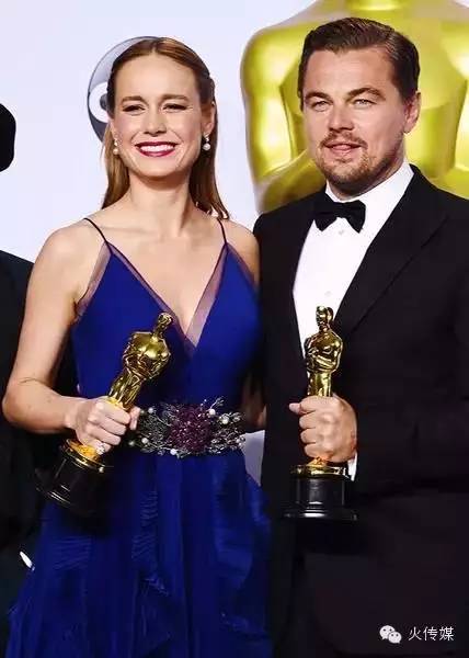 在她疯狂的自我“受虐”后，独立小片迎来了巨大的逆袭！