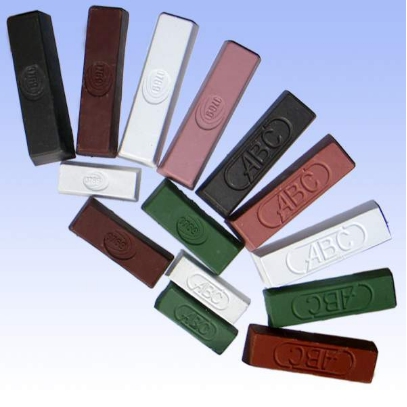 手表蓝光亮还是绿光亮,哪款手表特别显光亮