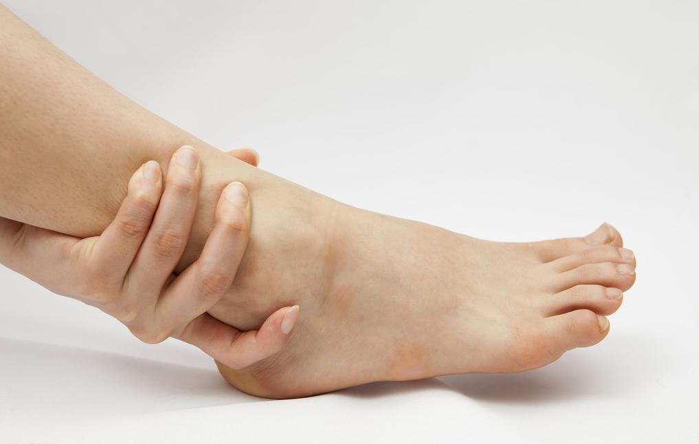 真菌感染脚气长水泡严重后果,脚气引起真菌感染会有什么后果