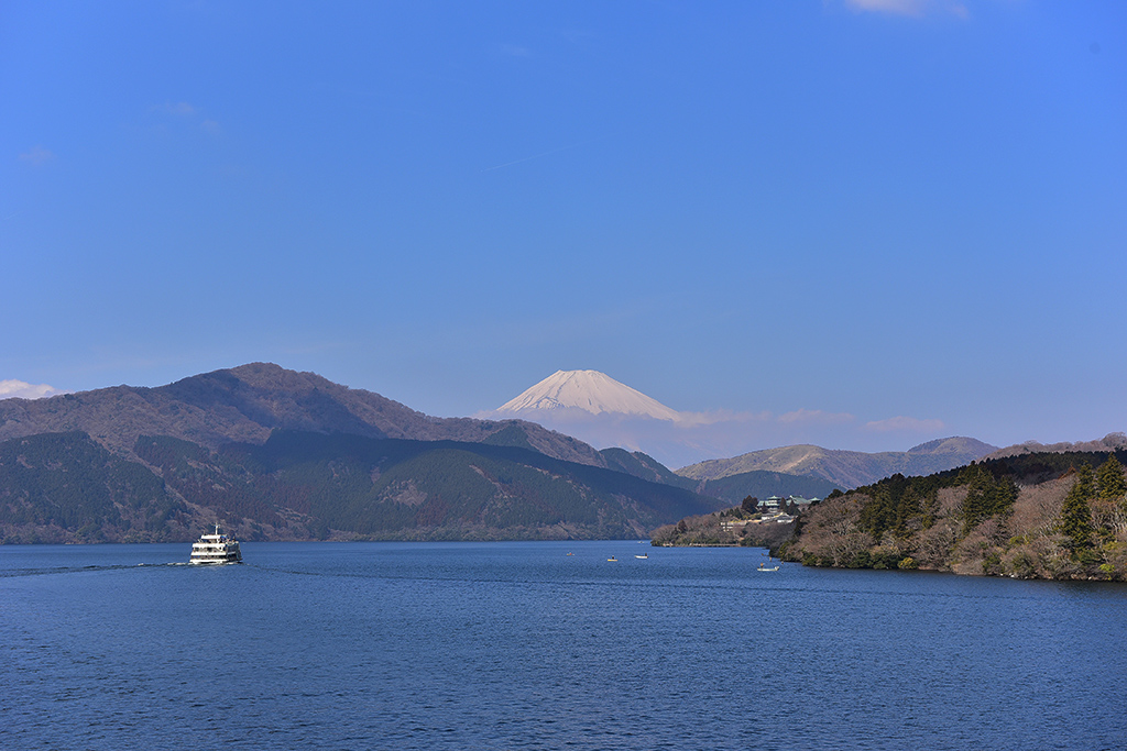 箱根，在玻璃与木头里寻觅艺术