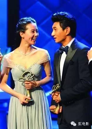 一向低调的隆诗,高调起来10个亿都打不住!