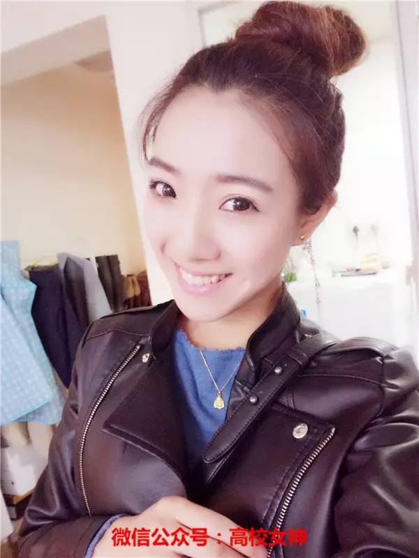 深圳大学女神颜灵兰,七朵组合的高颜值妹子,怎么火不起来?