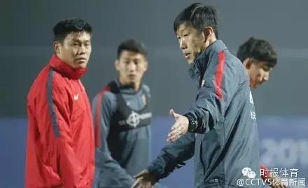 国足无论成败但求一战,国足为梦想无所谓之胜利拼尽全力