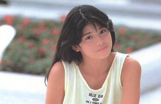 先来点小情小爱再来说用什么卸妆一等好？