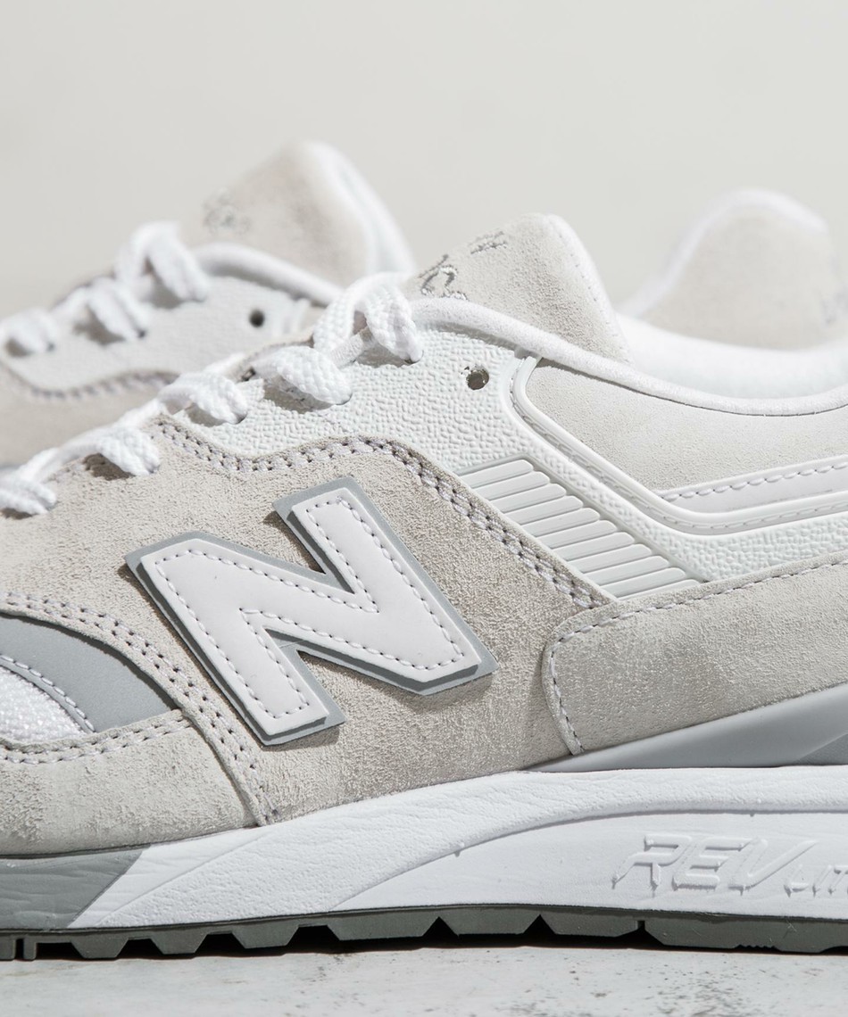 新鞋新鞋,爱鞋如命小鞋店