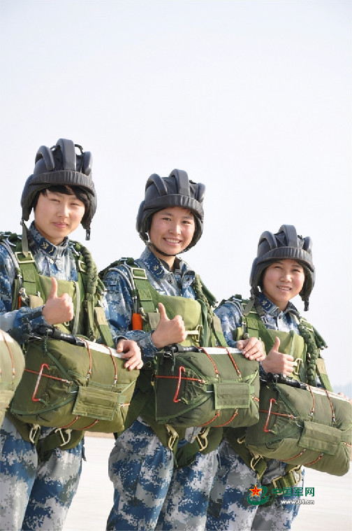 A4腰？听听空军“女神”怎么说