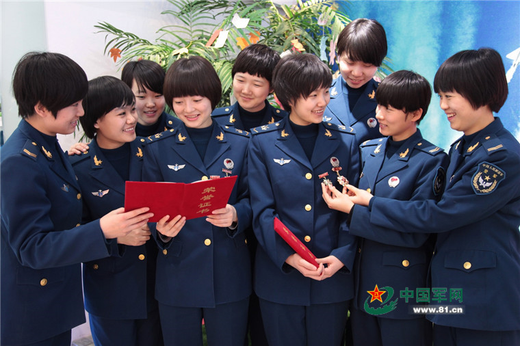 A4腰？听听空军“女神”怎么说