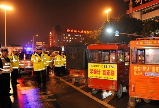 柳州运管查非法营运,柳州严查电动三轮车