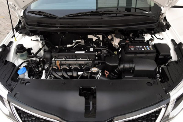 起亚k2和polo哪个更好,polo和k2哪个值得入手