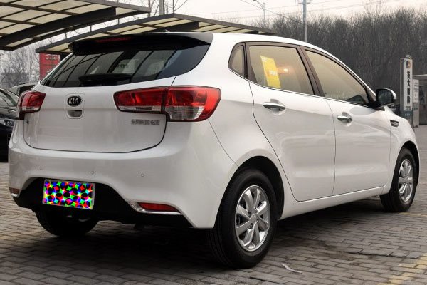 起亚k2和polo哪个更好,polo和k2哪个值得入手