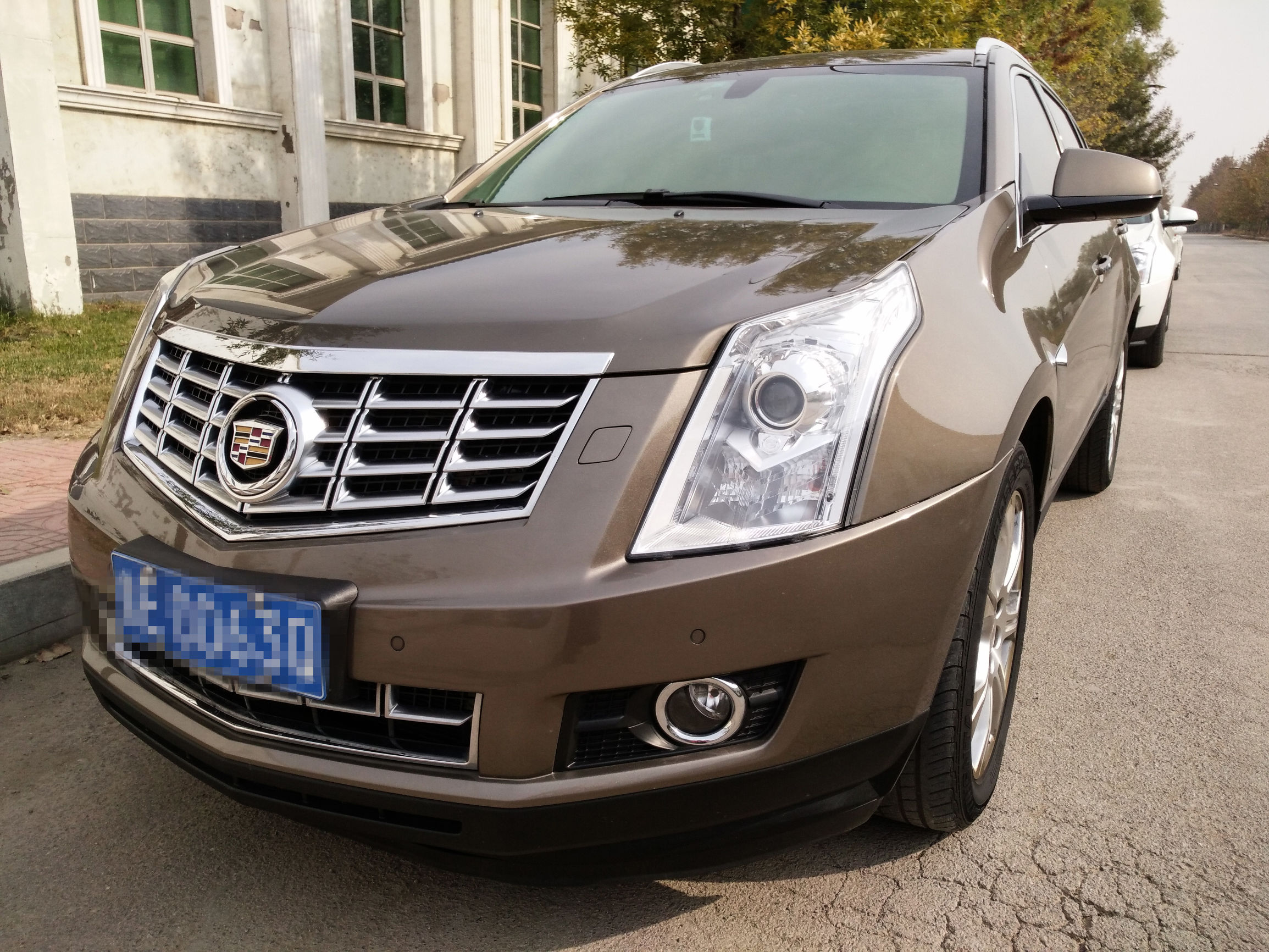 凯迪拉克srx越野自驾,凯迪拉克srx小越野