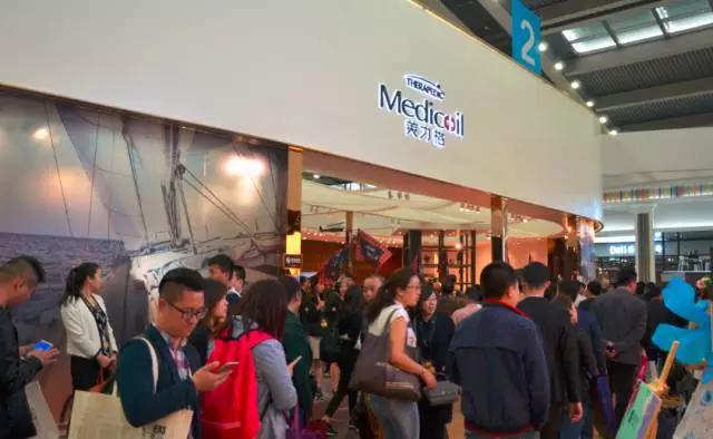 时尚潮流软床,软床流行颜色趋势