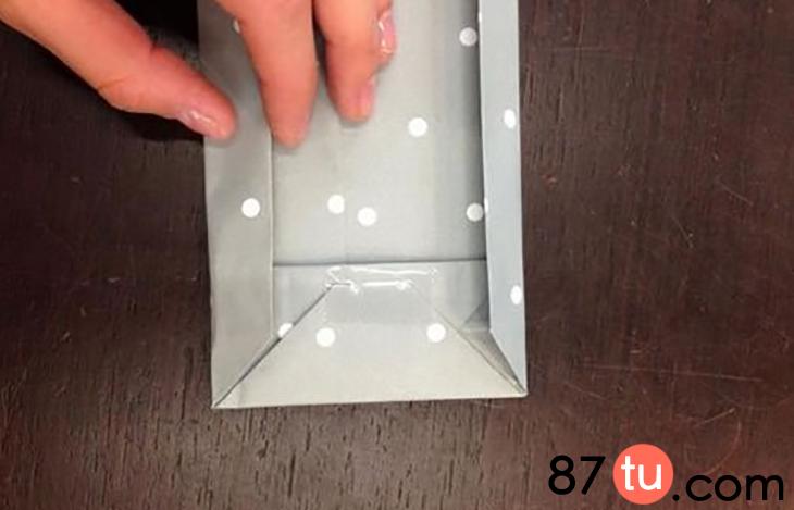 礼品袋的折纸方法简单又实用,礼品袋折纸教程正方纸