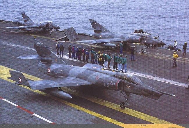 超军旗舰载攻击机,目前最好的舰载战斗机