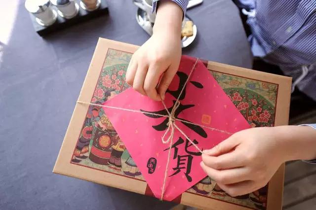 父母供自己读书花光了所有积蓄,父母花光积蓄送女儿留学