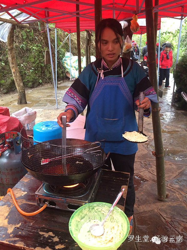云南旅游攻略必去吃的美食有哪些,云南吃些什么特色美食