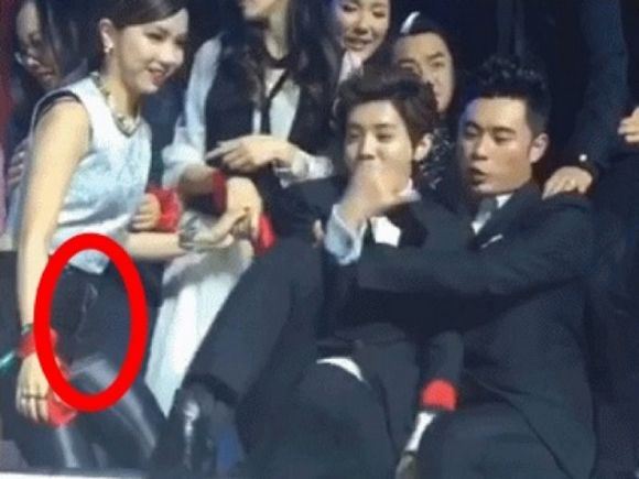 邓紫棋的瘦腿方法,邓紫棋瘦腿裤