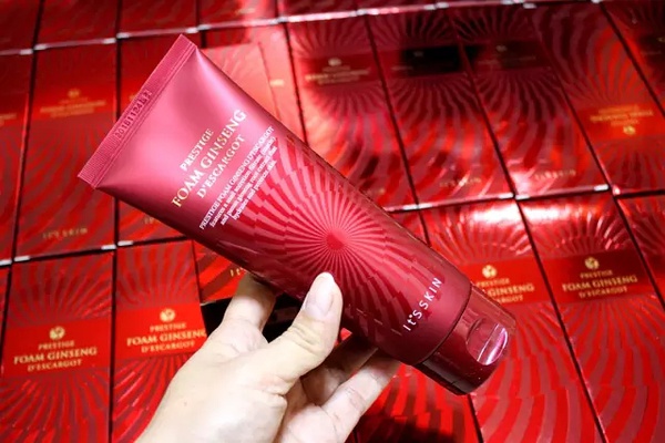 韩国哪个牌子的洁面好用,韩国四季艾草保湿修护洁面