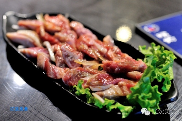 山东小伙创建了”烧+烤“新模式,玩活沈阳长白社区小餐饮