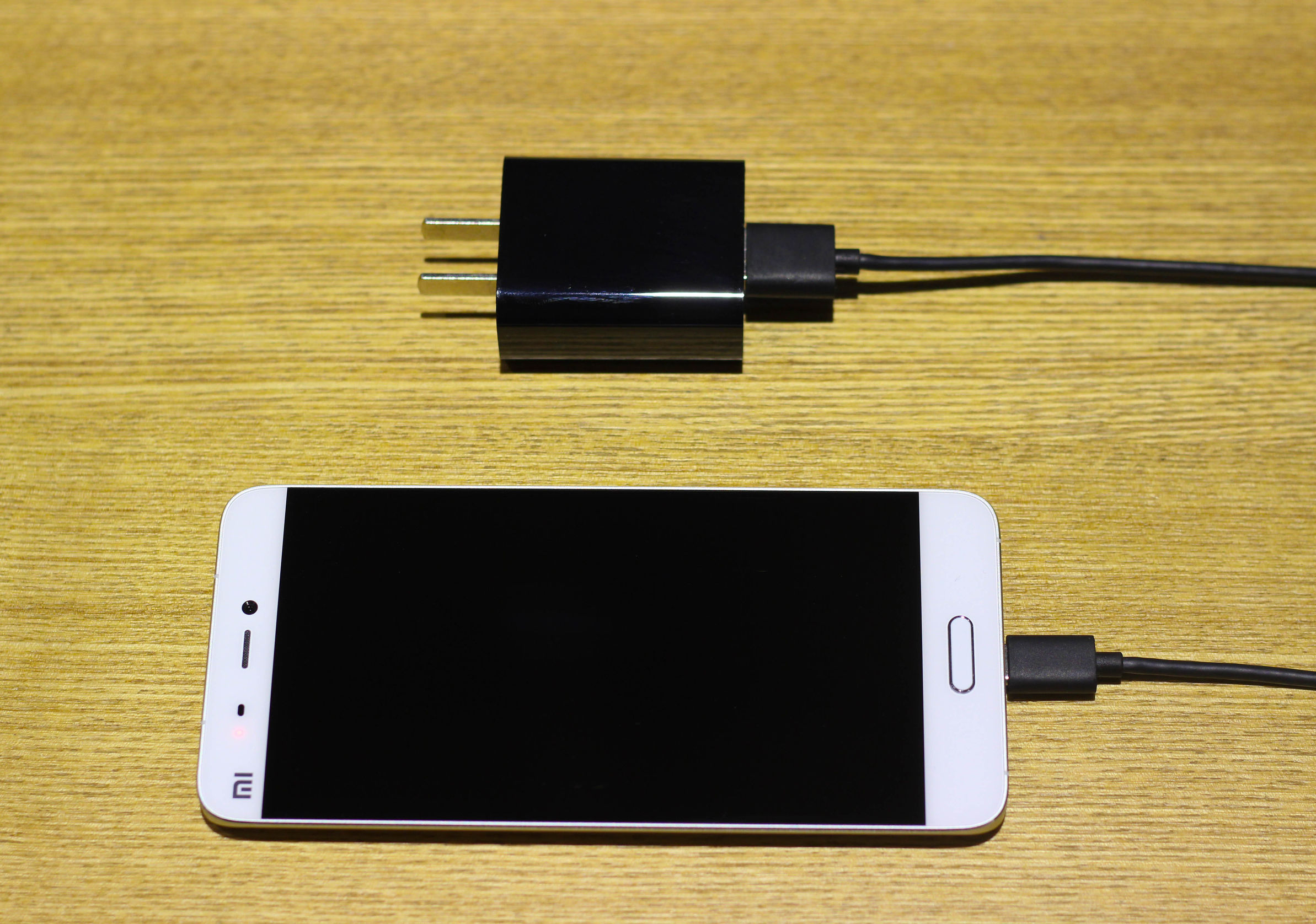 300w快充5000毫安多久充满,3000-5000电池续航最强手机