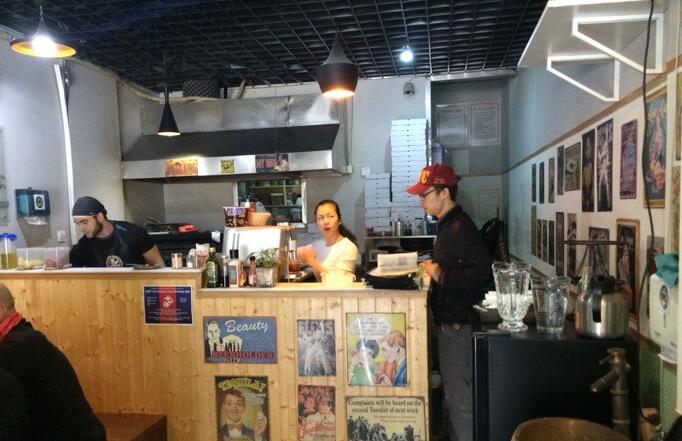 每个饥饿的夜晚,每个饥肠辘辘的夜晚