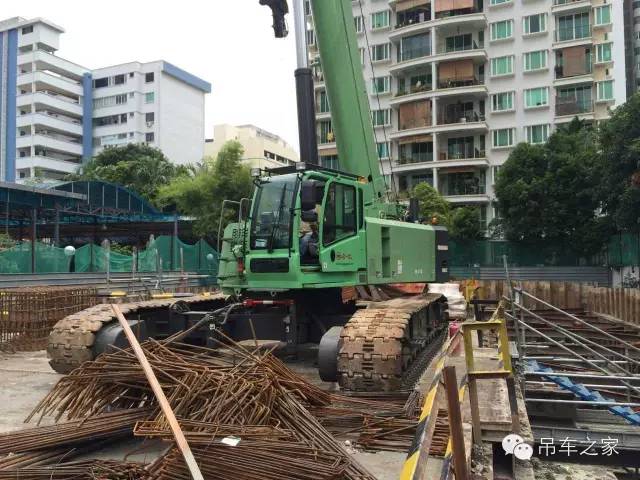 外国超大型履带式起重机,履带式伸缩臂起重机推荐