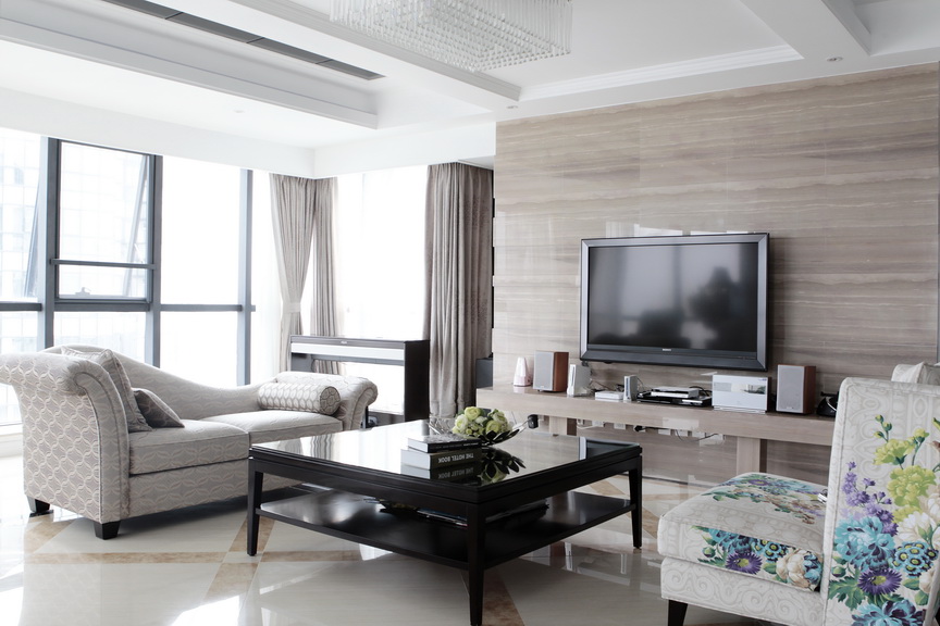 合肥人你家的玻璃就这样擦，天天都能当镜子照！