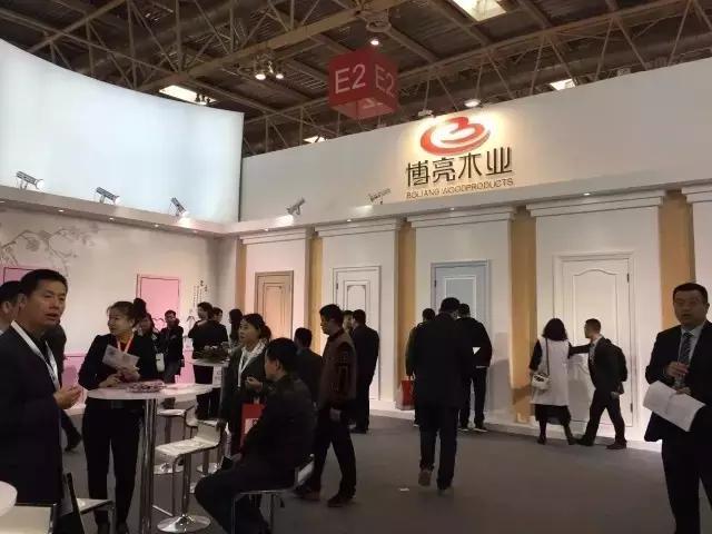 tata木门和梦天木门多少钱,3D木门全屋定制探店