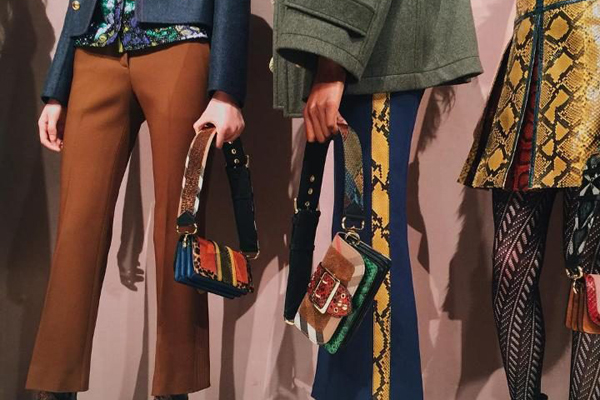 今年最流行款时尚包包,今年流行的时尚包包