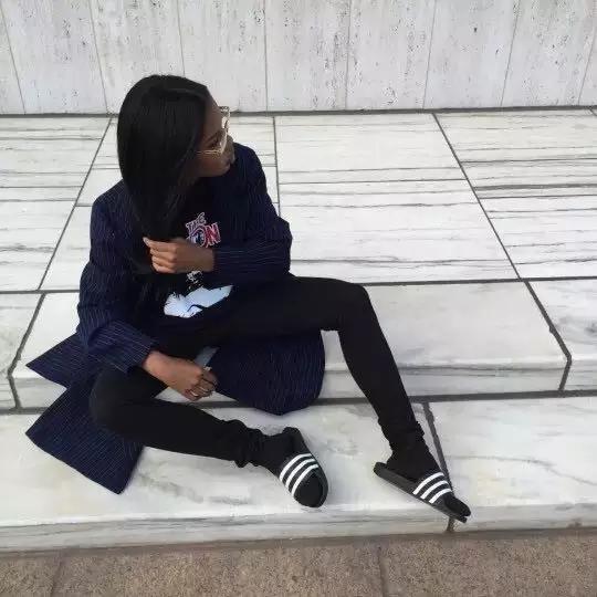 5张照片时尚潮流穿搭,50岁潮人穿搭