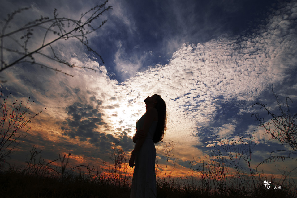 摄影有必要买很多器材吗,摄影师都需要什么器材