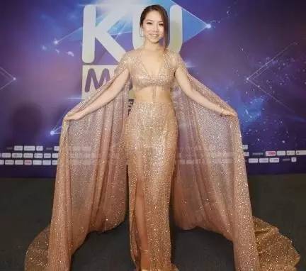 邓紫棋跨年神女造型高清图,邓紫棋2024跨年演唱会造型