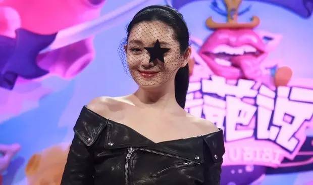 邓紫棋跨年神女造型高清图,邓紫棋2024跨年演唱会造型