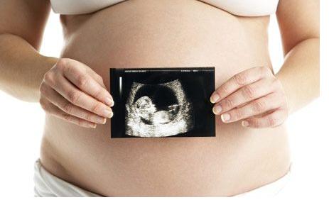 7个月孕妇下身有点出血,女子意外怀孕6个月才发现大出血