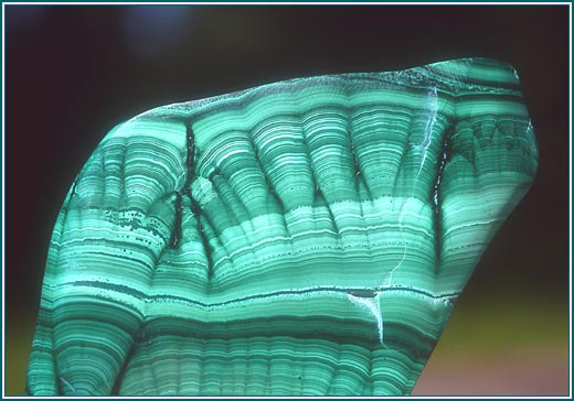 蓝宝石原矿全过程,迪拜顶级奢侈原矿宝石