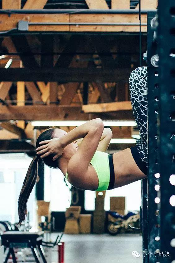 没有好看的衣服怎么办,没有衣服穿怎么健身