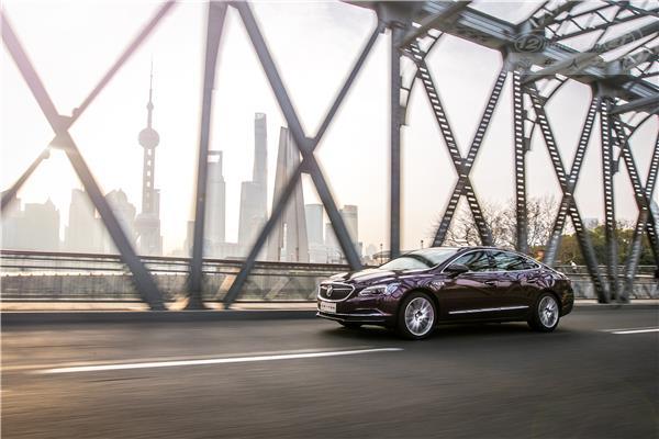 别克君越全新换代上市试驾,别克君越652t豪华版试驾视频