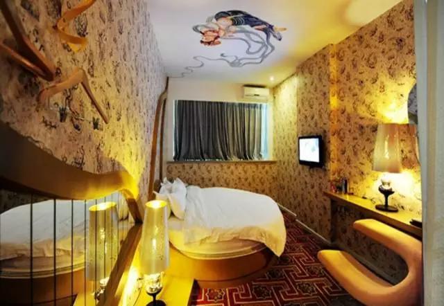 不敢往下看的酒店,深圳最不真实的酒店