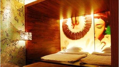 不敢往下看的酒店,深圳最不真实的酒店