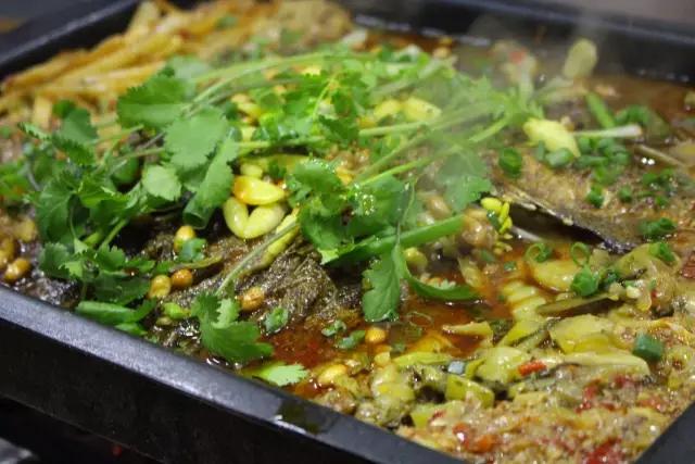 勾魂的黎塘风味烧烤店正在艾特你！约不约？