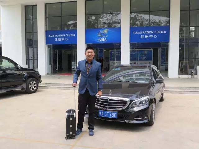 用户说｜三十度没带正装，商旅人士的必备烦恼