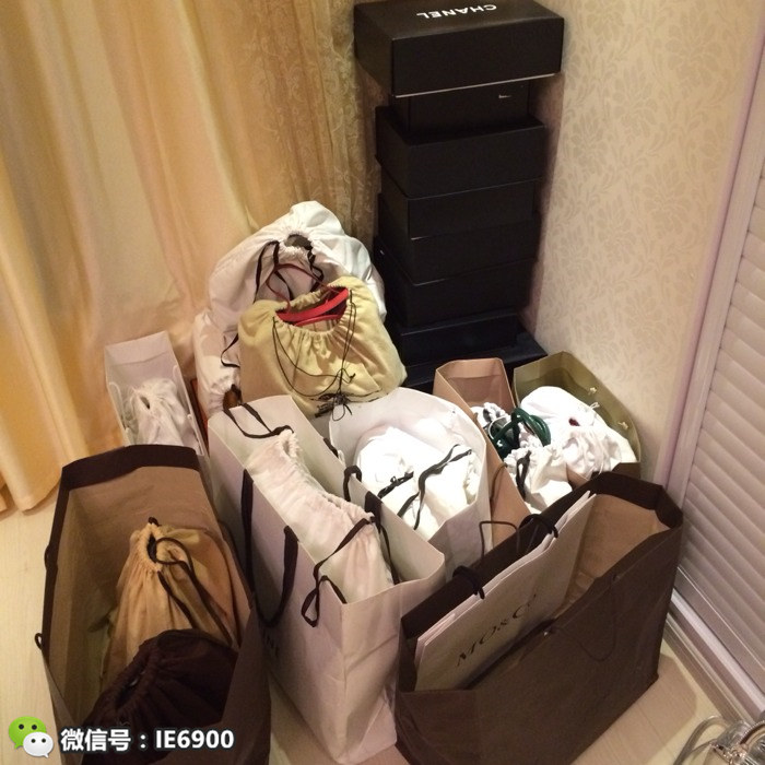 女生就得宠自己,90后辣妈嫁入豪门挥金无度!疯狂购买奢侈品!