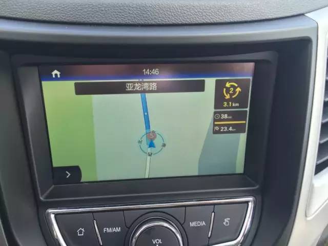 长安cs352016款1.6自动尊贵型,2016款长安cs35优缺点