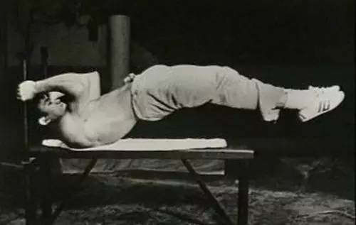 李小龙咏春拳绝技,李小龙学咏春拳的过程