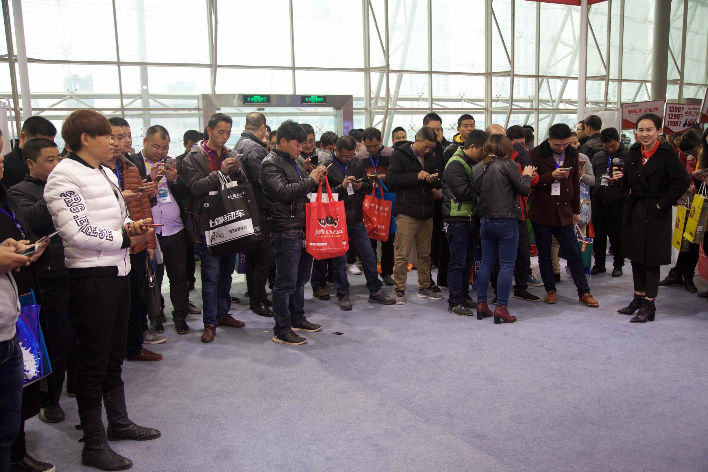 高科技秀场开幕式,展会现场高科技