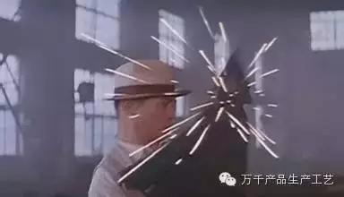 一把伞的故事创意短篇,一把雨伞的故事视频