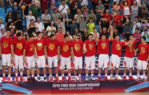 郭艾伦力量对比库里,男篮奥运会落选赛郭艾伦