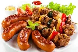 食色，性也：中世纪都在吃什么（吃货深夜禁读）