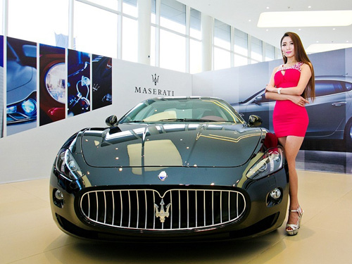 玛莎拉蒂跑车和保时捷跑车哪个好,最便宜的玛莎拉蒂跑车多少钱