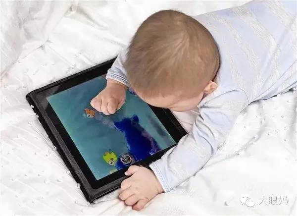 宝宝沉迷电脑游戏怎么办,孩子沉迷ipad该不该怒砸